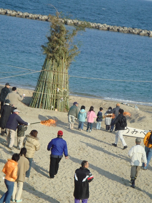 「2007新春里海まつり」(寒稽古フェスタ・海に吼える!)_c0108460_1101551.jpg