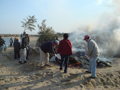 「2007新春里海まつり」(寒稽古フェスタ・海に吼える!)_c0108460_1214254.jpg
