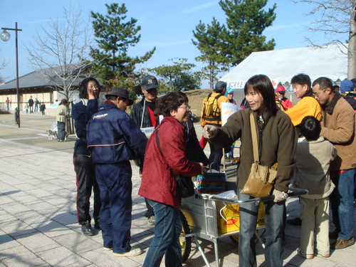 2007年（平成１９年）のとんど焼き　　in　　せんなん里海公園_c0108460_1293851.jpg