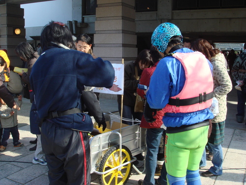 「2007新春里海まつり」(寒稽古フェスタ・海に吼える!)_c0108460_1305997.jpg