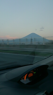 早朝の富士山。_d0154360_9271693.jpg