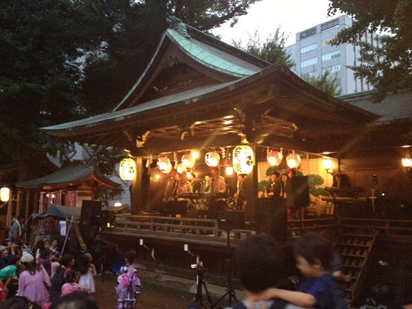 渋谷・金王八幡宮大祭に立ち寄る_a0000006_211957.jpg