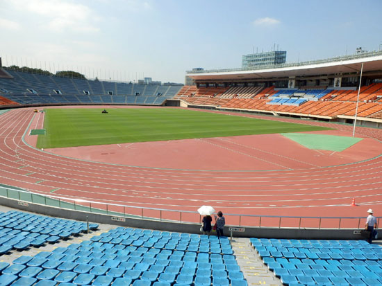 国立競技場と新宿御苑_e0048413_15403929.jpg