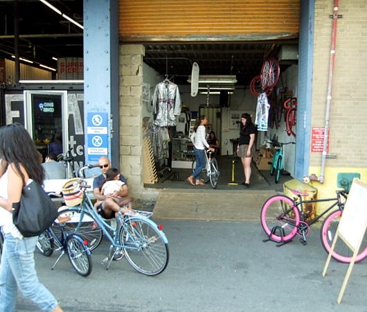 NY15丁目、ハドソン川沿いの桟橋上にスーパー・ピア（Super Pier）登場_b0007805_001265.jpg