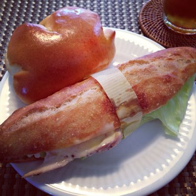 美味しいパンに囲まれて_b0065587_1845742.jpg