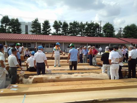 木材市場祭がありました。_a0059217_18305014.jpg