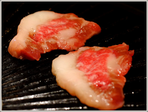 「渋谷　ROCKY馬力屋の馬刺カイノミ、フタエゴ、馬肉焼肉」_a0000029_22565720.jpg