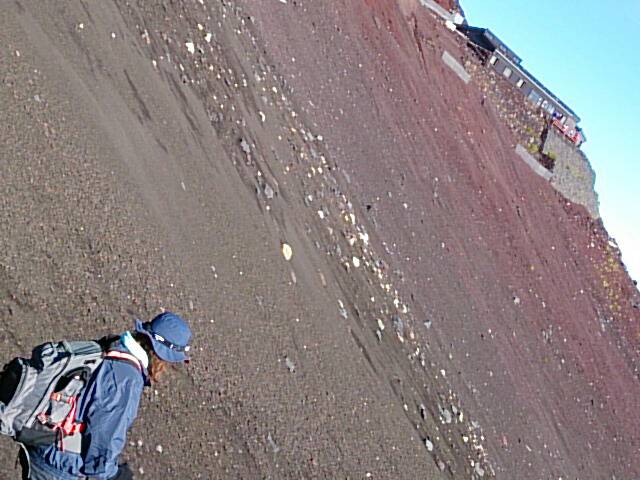 富士山山頂～下山_d0156797_22474891.jpg