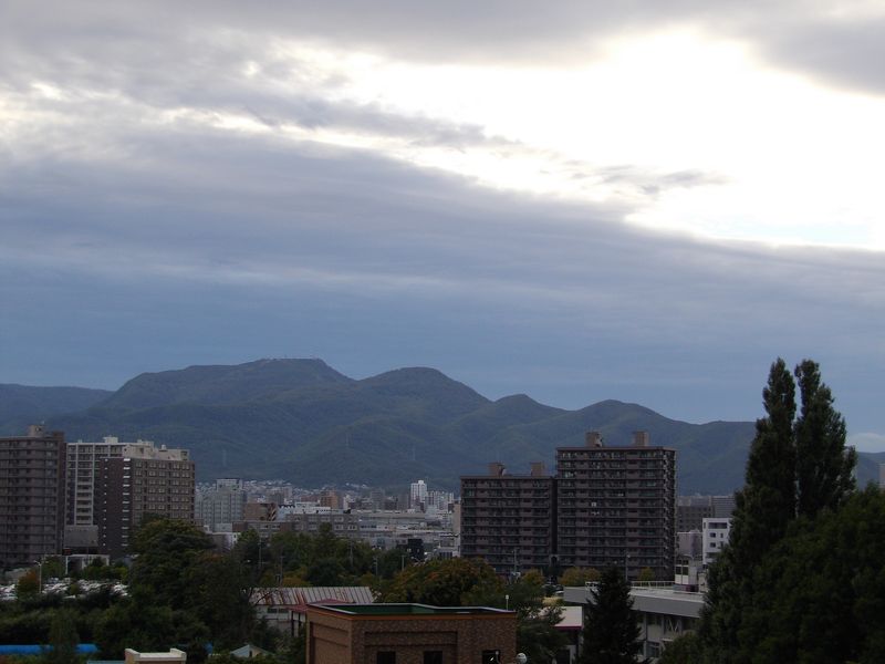 今日も夕日は見えず_c0025115_18564366.jpg