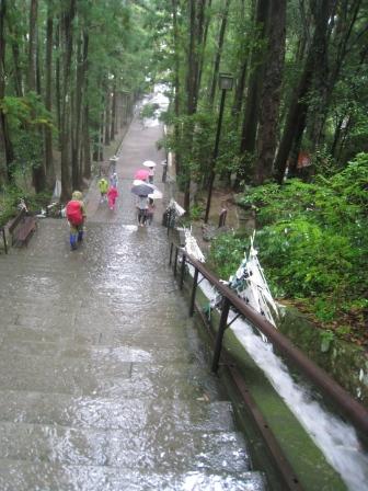 熊野古道 雨の中 発心門王子から熊野本宮へ 関西の山の週末山登り日記