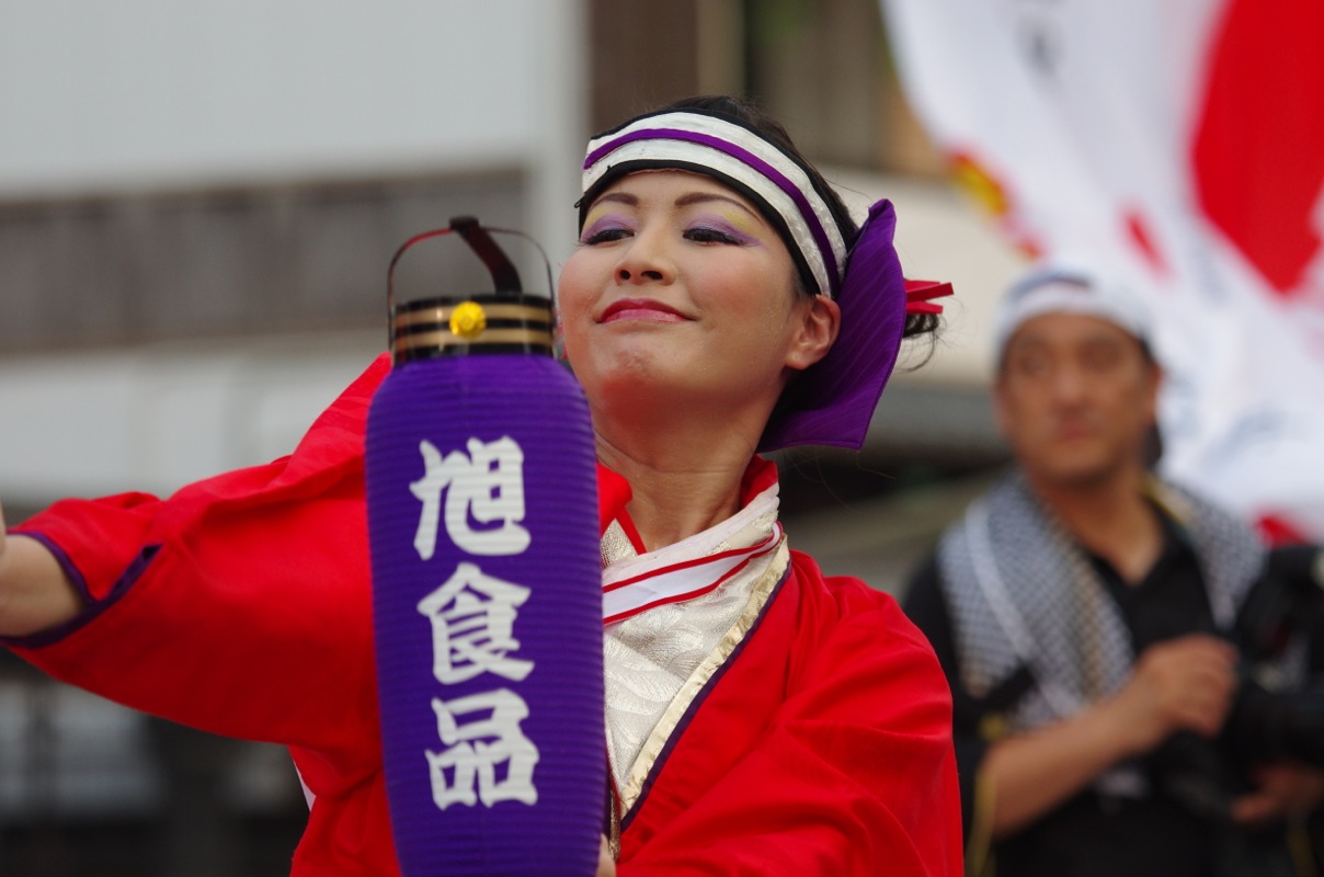 高知よさこい２０１３祭本番一日目その３２（旭食品）_a0009554_0102280.jpg