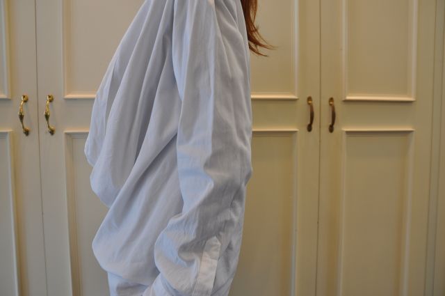 月はどっちに出ている の ・・・ DRIES VAN NOTEN ._b0110586_19212357.jpg