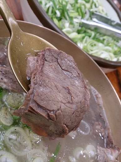 ソウル 老舗のコムタン 河東館(ハドングァン) _b0060363_22381083.jpg