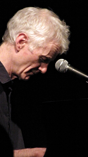 Peter Hammill 公演、本日よりスタート_e0081206_11532432.jpg