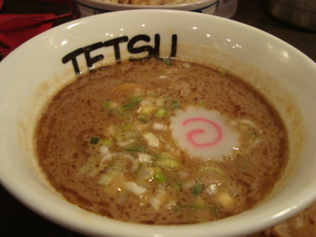六本木「つけめん TETSU 六本木店」へ行く。_f0232060_12343198.jpg