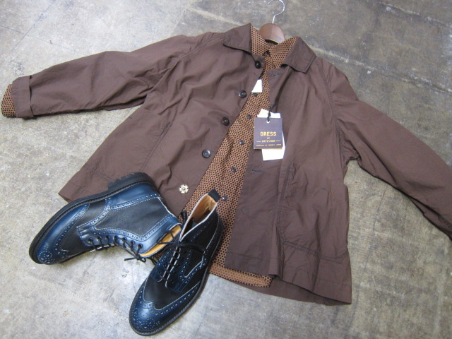 今秋の第1弾 ・・・ Tricker\'s TWO TONE Country BROGUE Hi (当店別注)!★!_d0152280_1343885.jpg