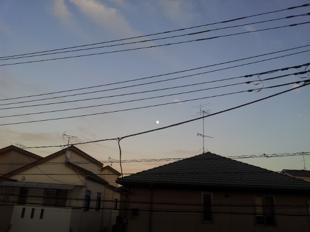 お月さま・・・_b0210688_22234672.jpg