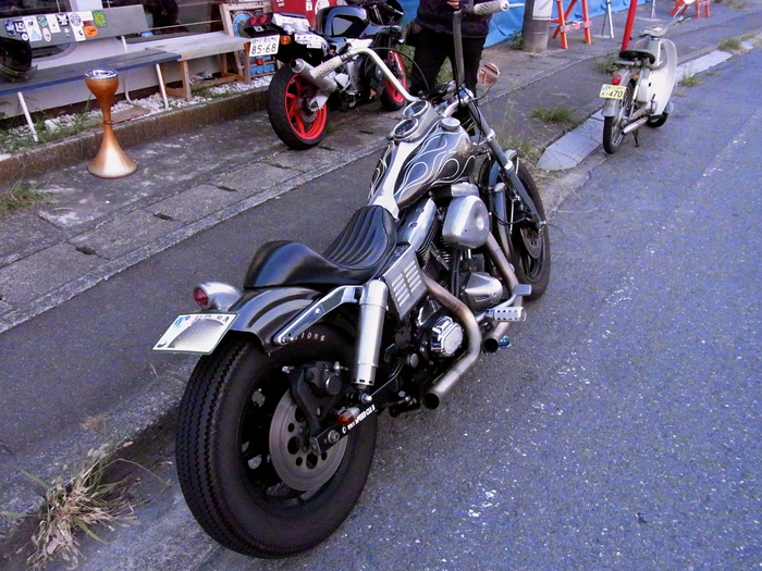 明日は営業致します。_d0179518_2094471.jpg