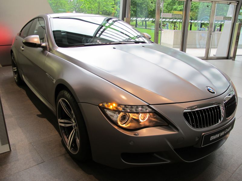 軽自動車とBMW_f0076731_139991.jpg