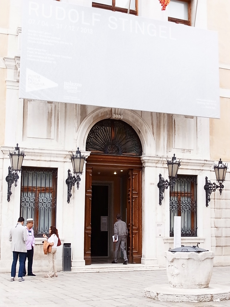 Palazzo Grassi Café - パラッツォ・グラッシ・カフェ_a0231632_19285778.jpg