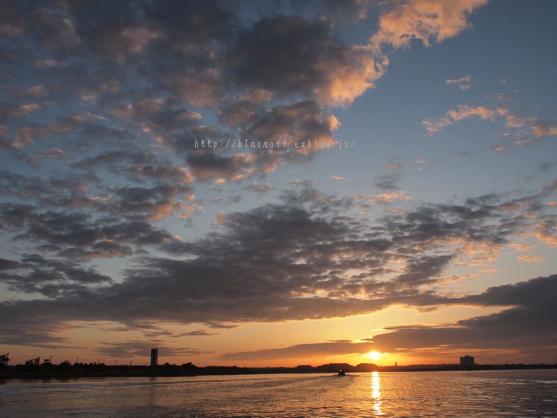 朝焼けと夕焼けの違い Tomorrow Is Another Day 明日に希望を 朝焼けと夕焼けの違い Tomorrow Is Another Day 明日に希望を