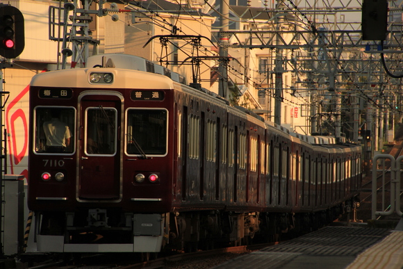 阪急神崎川で撮り鉄 _d0202264_1939238.jpg