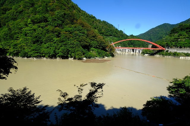 黒部渓谷鉄道秋の空_f0050534_23151062.jpg