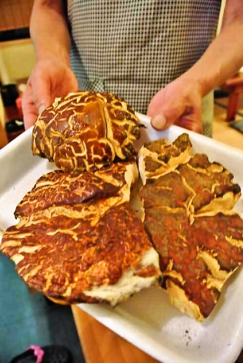 【「瓢箪」(山梨・甲斐) で 「キノコ」と〆の「ラーメン」!!】_a0005436_14122685.jpg