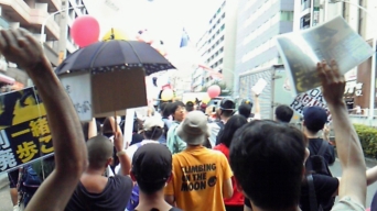 差別撤廃 東京大行進 2000人以上が参加 新宿~新大久保をデモ_c0024539_6584380.jpg
