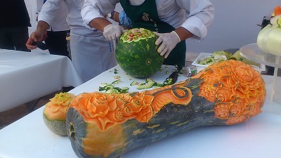 DECORAZIONI CON FRUTTA E VERDURA _e0170101_1251194.jpg