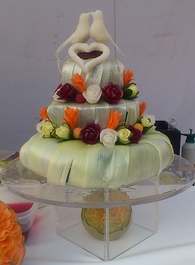 DECORAZIONI CON FRUTTA E VERDURA _e0170101_1252723.jpg