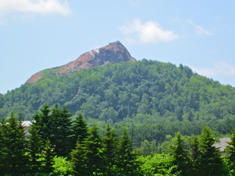 穏やかな『洞爺湖』風景をゆっくり走る ＆『昭和新山』も見えた_b0051109_9205482.jpg