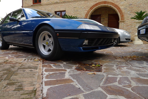 エレガントなGT, Ferrari 400_a0129711_1335268.jpg