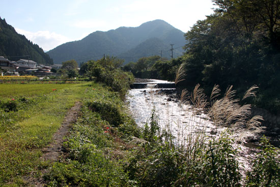 静原神社へ_e0048413_22233567.jpg