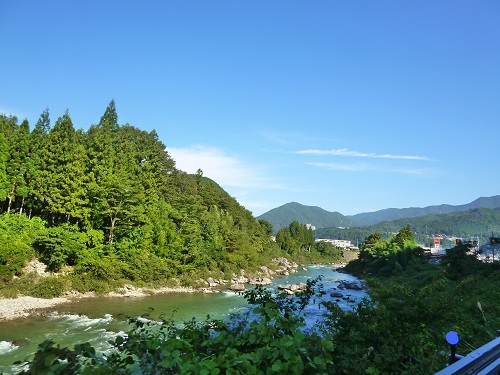 高山のスーパーで買い出しと　国八食堂(^^)/_c0294553_16261950.jpg