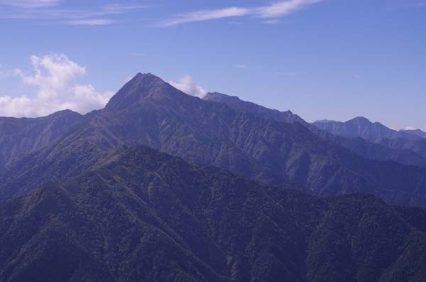 早川尾根は南アルプスの展望台_e0167571_23505041.jpg