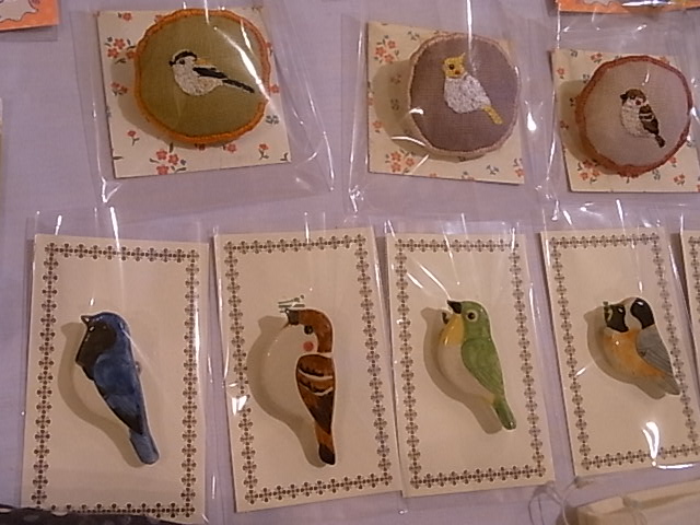 関西つうしん企画 ブローチ展は9月30日迄です_d0322493_10324383.jpg