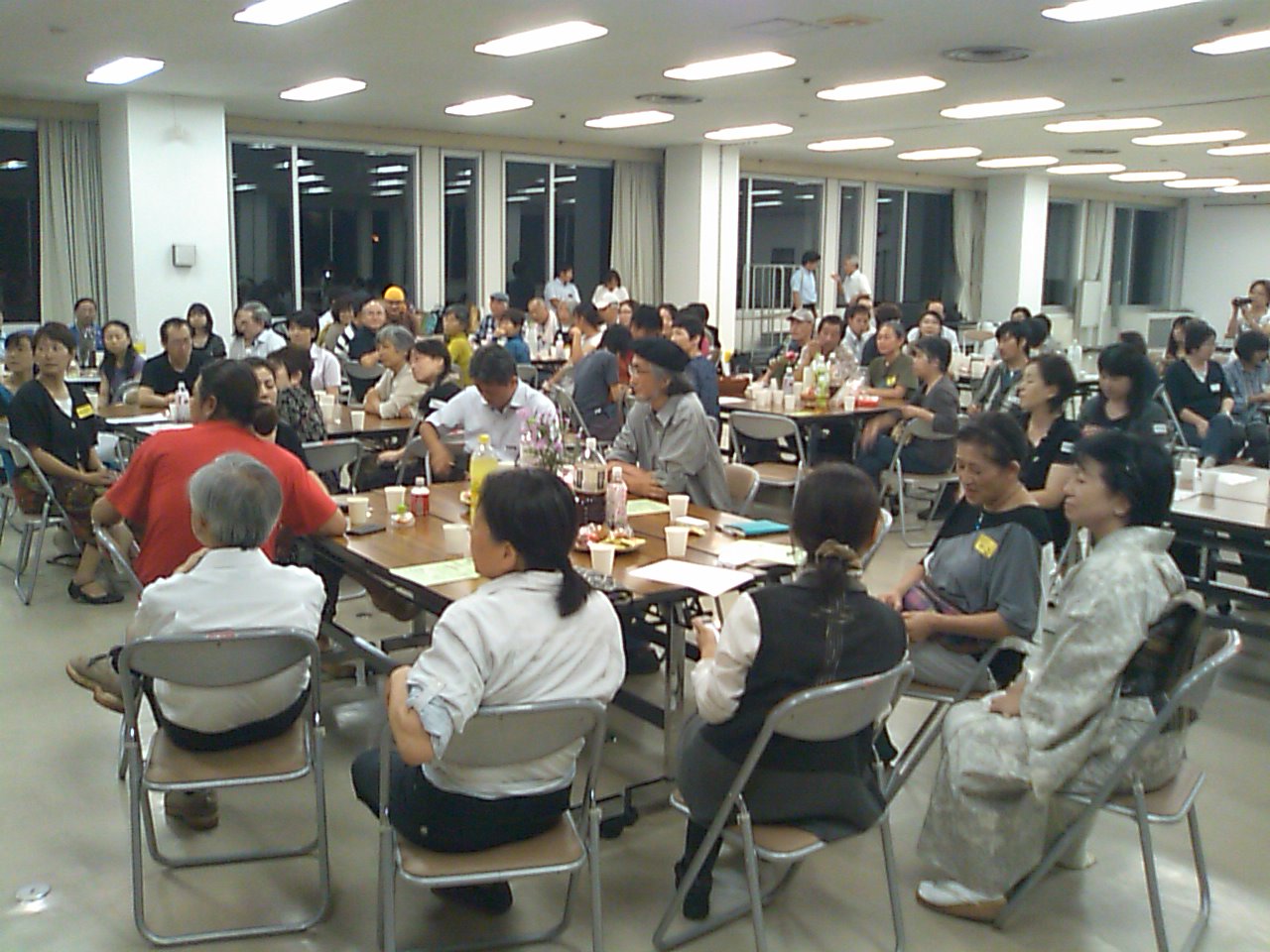 支援法の幅広い適用を!時効延長を!9.21集会_e0068696_821673.jpg
