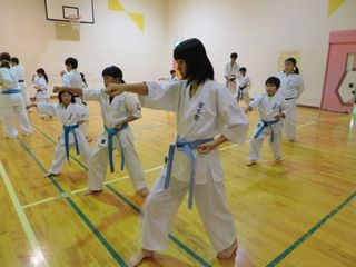 新発寒道場 今日もみんな頑張りました!_c0118332_2323578.jpg