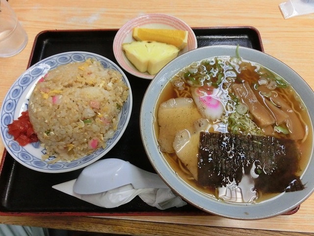 「産業の街・富士市」を支える「保志奈食堂」_f0141310_730372.jpg