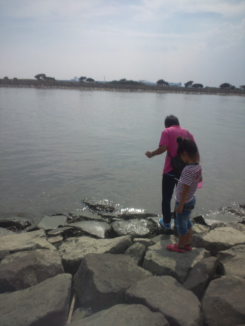 葛西臨海公園でカニ釣り ほっとルーム 葛西臨海公園でカニ釣り ほっとルーム