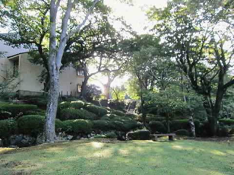 【箱根旅行・箱根ハイランドホテルの庭園散策「星の王子さま」の入り口捜し】_c0042960_15281373.jpg