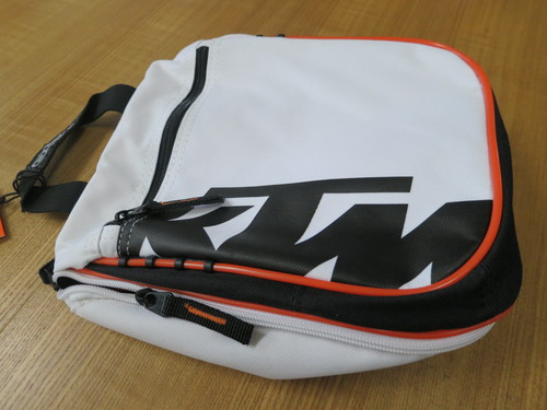 Doppler Toilet Bag_d0111435_190582.jpg