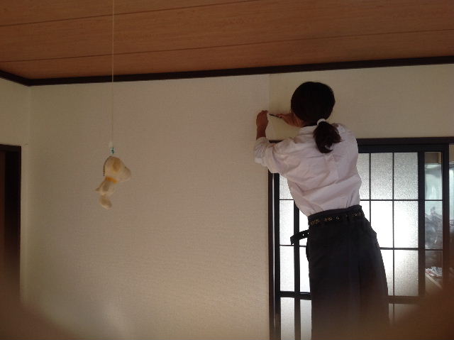床・クロス剥離・CF施工_f0031037_19345538.jpg