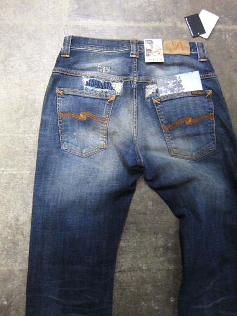 NUDIE JEANS ・・・ GRIM TIM (NEW) 適度なBLUE の色落ちが◎◎◎_d0152280_16362927.jpg