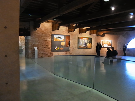 Punta della Dogana \"Prima Materia\" - プンタ・デラ・ドガーナ『プリマ・マテリア展』_a0231632_2271936.jpg