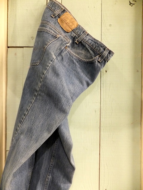 Levis 519 デニムパンツ_b0242134_1843989.jpg