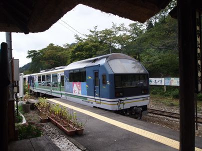 「お座トロ展望列車」の車窓_d0079440_19291985.jpg