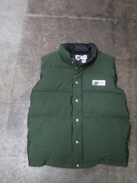 人気です♪ Crescent Down Works ・・・ フル別注BLACK レザー YORK VEST その①!♪!_d0152280_21491643.jpg
