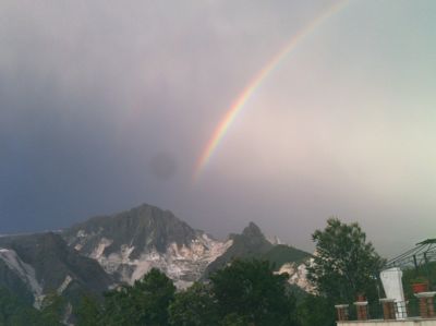 大雨，雷、虹そして輝く大理石の山_d0136540_49640.jpg